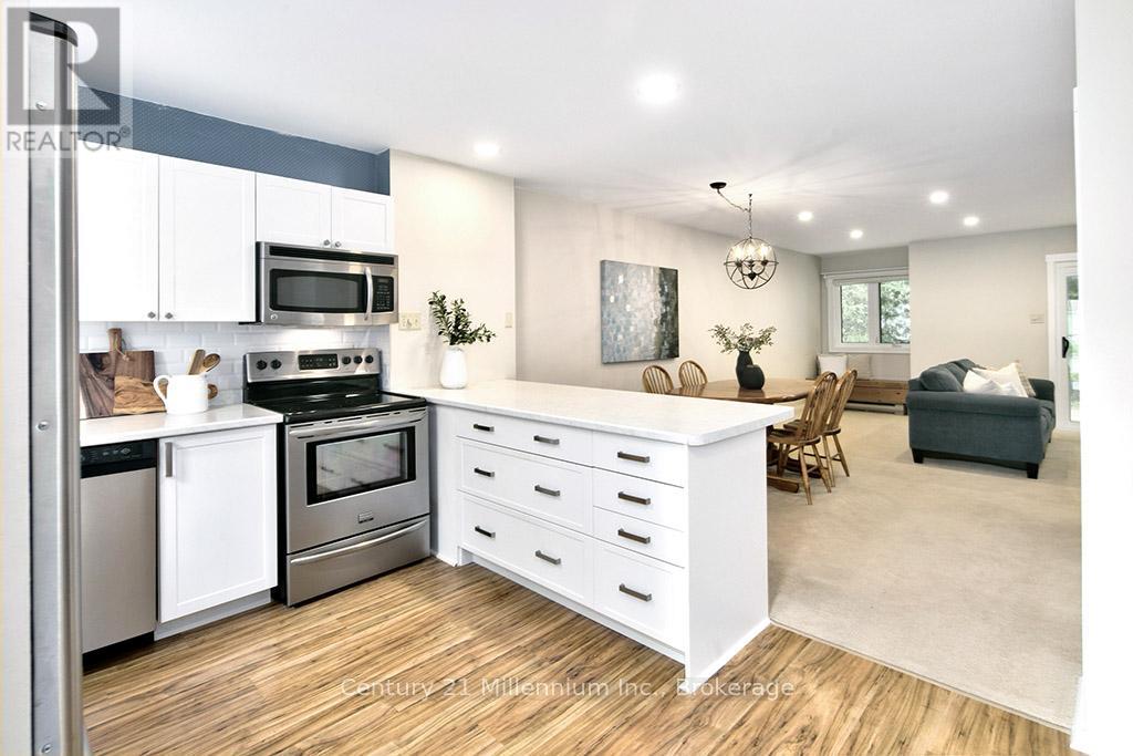 530 - 22 Dawson Drive, Collingwood, Ontario  L9Y 5B4 - Photo 4 - S13433426