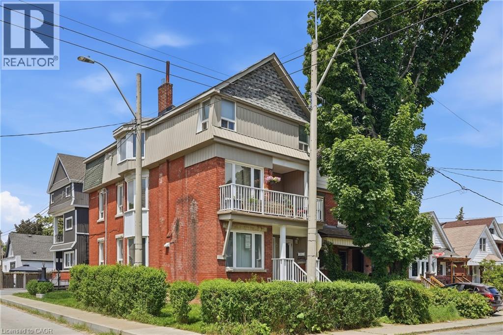 52 Cedar Avenue, Hamilton, Ontario  L8M 3A5 - Photo 2 - 40839072