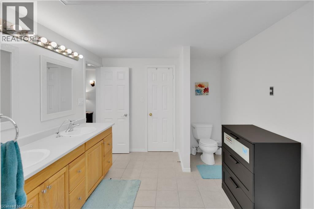 64 Woodview Crescent, Kitchener, Ontario  N2A 3E3 - Photo 34 - 40838926