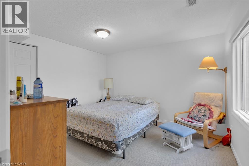 64 Woodview Crescent, Kitchener, Ontario  N2A 3E3 - Photo 41 - 40838926