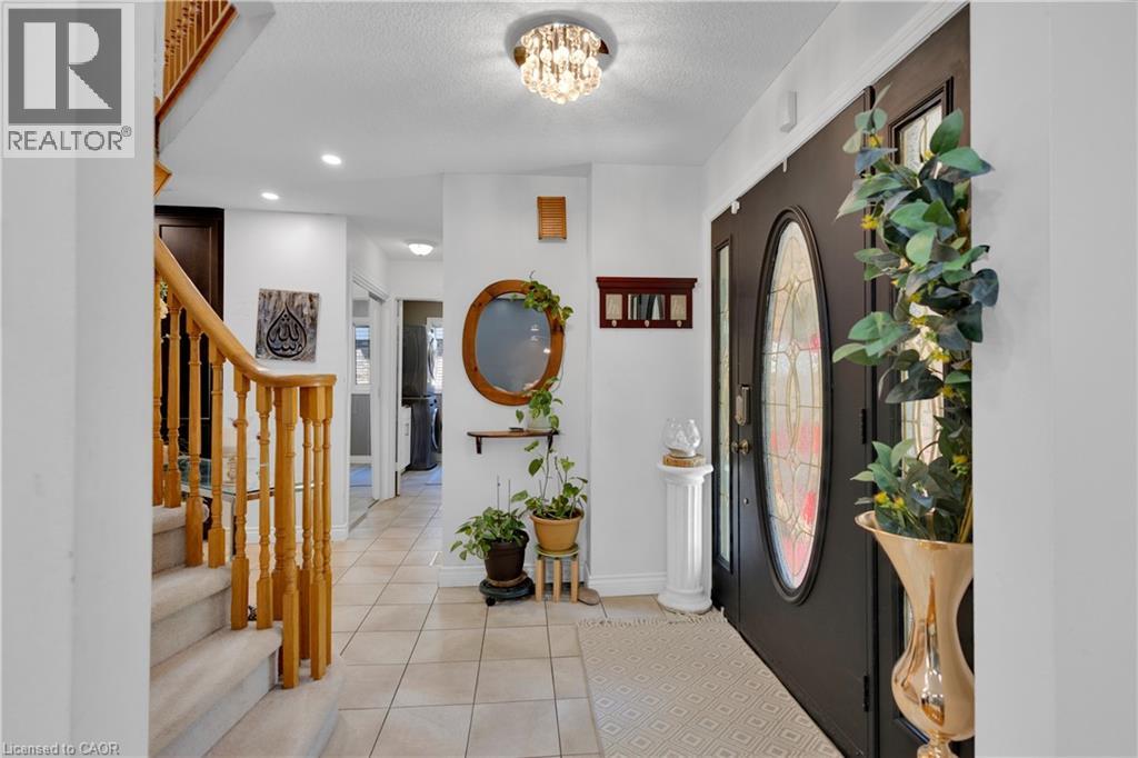 64 Woodview Crescent, Kitchener, Ontario  N2A 3E3 - Photo 6 - 40838926