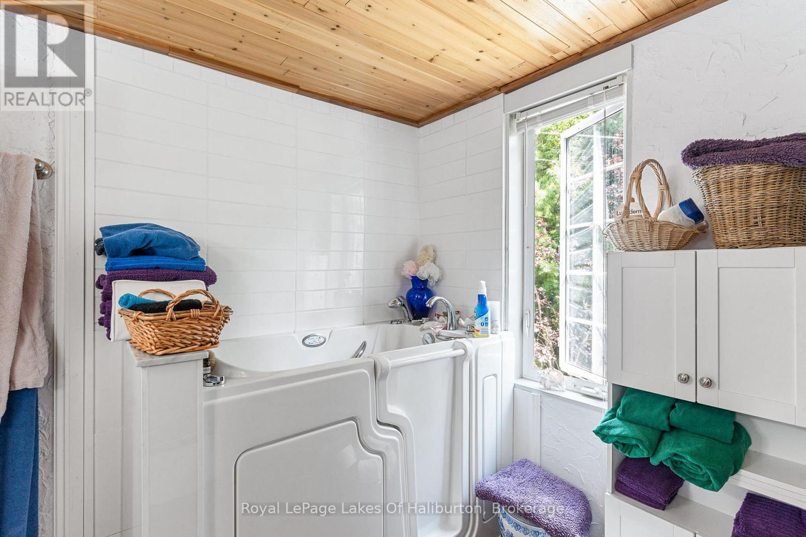 1049 Ninatigo Lane, Algonquin Highlands, Ontario  K0M 1S0 - Photo 21 - X13433718