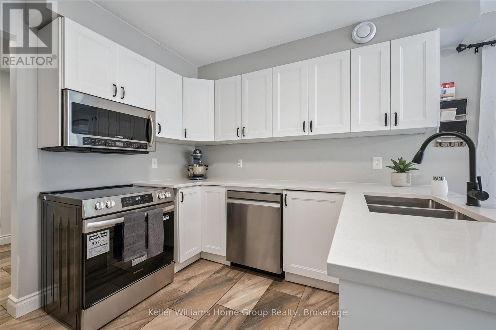 284 Colborne Street, Centre Wellington, Ontario  N0B 1S0 - Photo 13 - X13433744