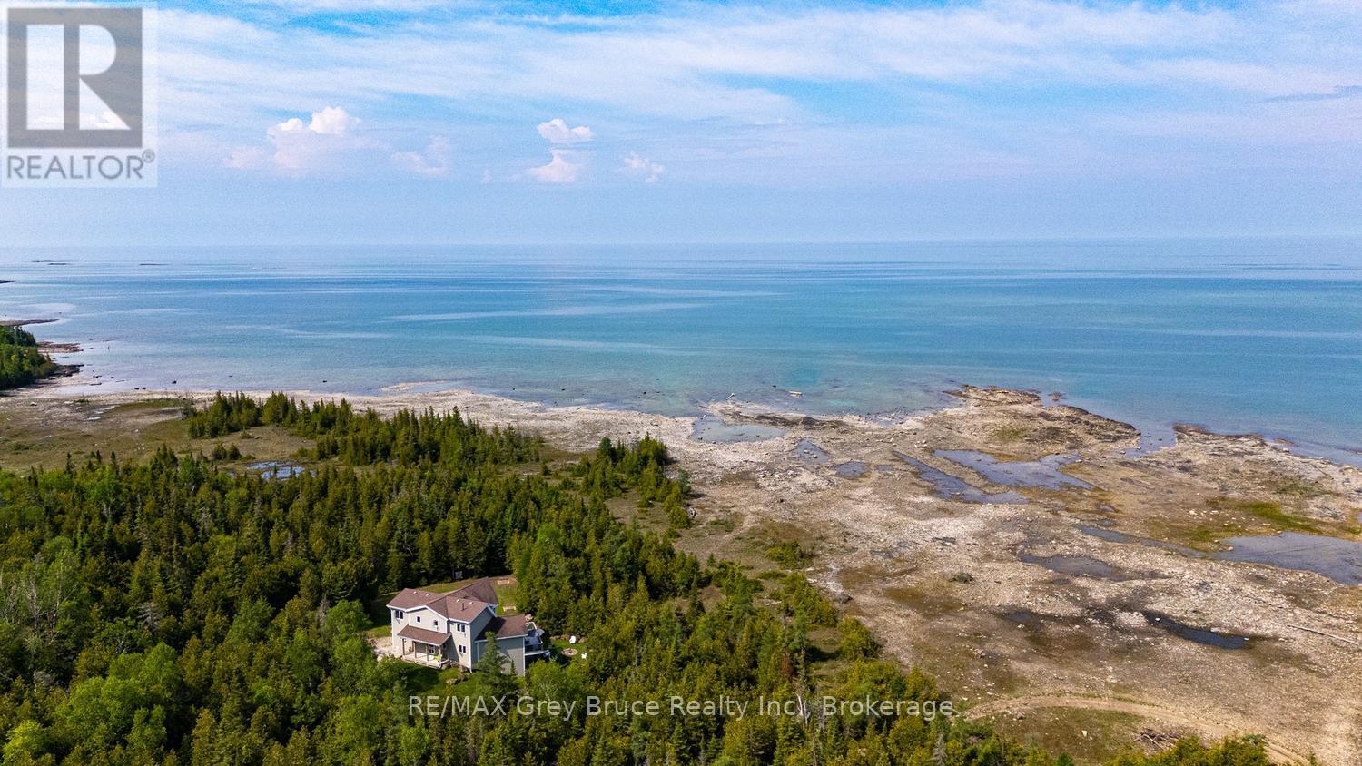 37 Paradise Drive, Northern Bruce Peninsula, Ontario  N0H 1W0 - Photo 2 - X13434154