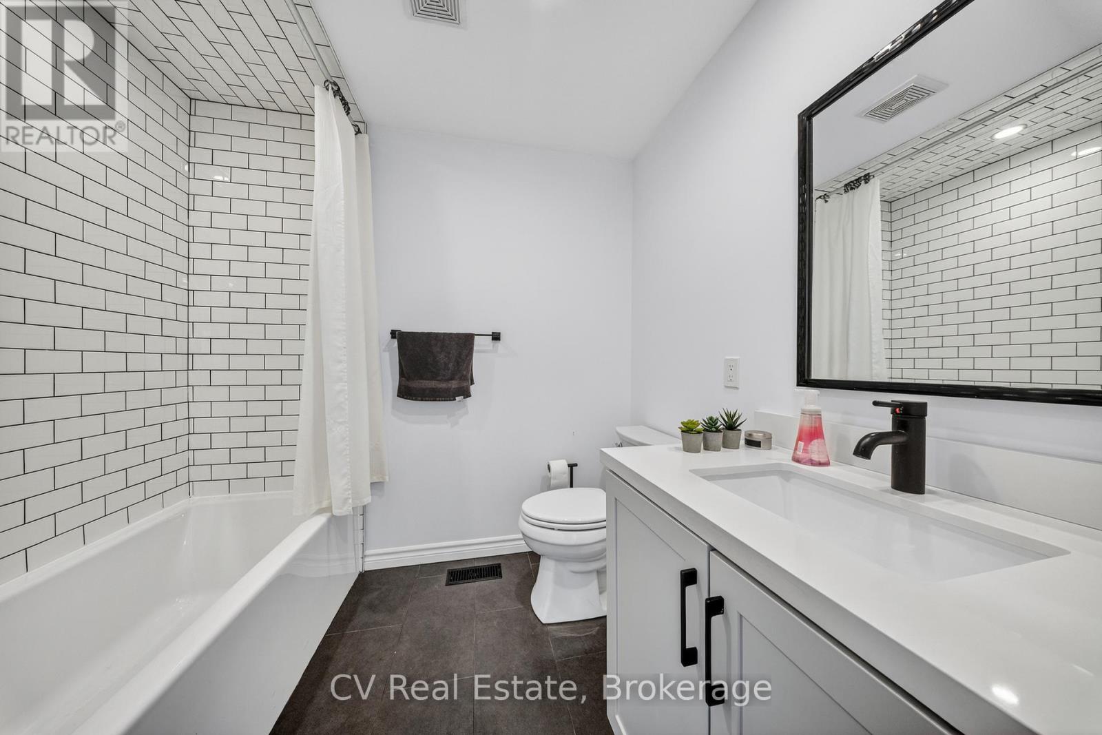 1 - 1018 Georgina Way, Gravenhurst, Ontario  P1P 1R2 - Photo 33 - X13434164