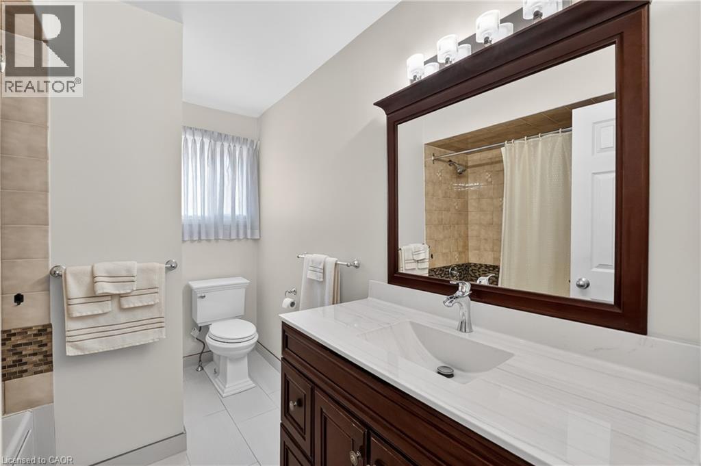 6444 Armstrong Drive, Niagara Falls, Ontario  L2H 2M1 - Photo 13 - 40838803