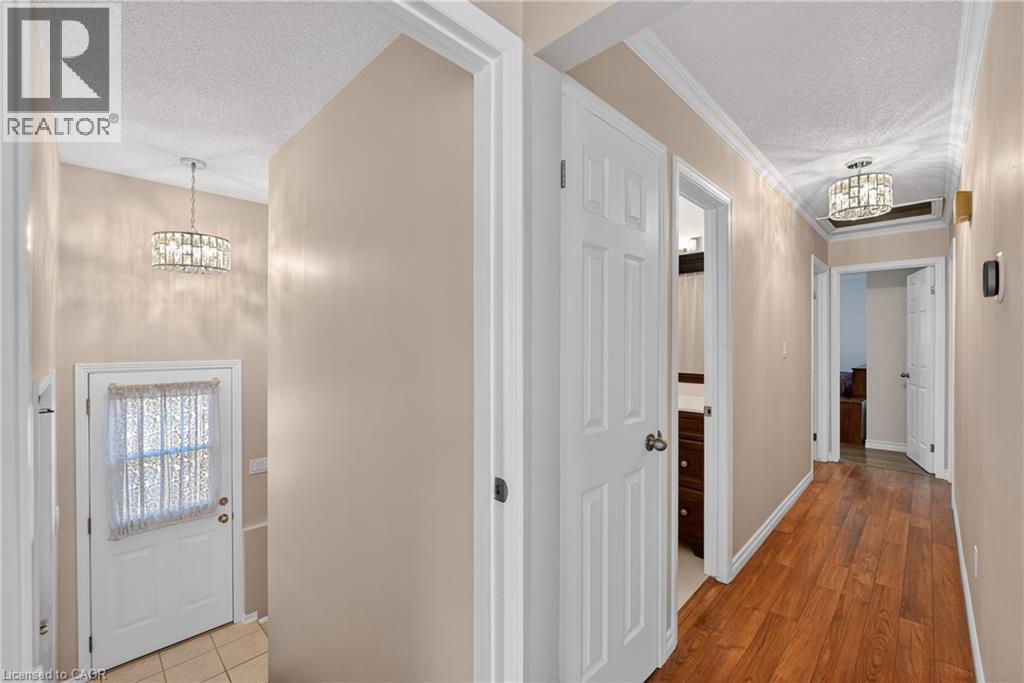 6444 Armstrong Drive, Niagara Falls, Ontario  L2H 2M1 - Photo 14 - 40838803