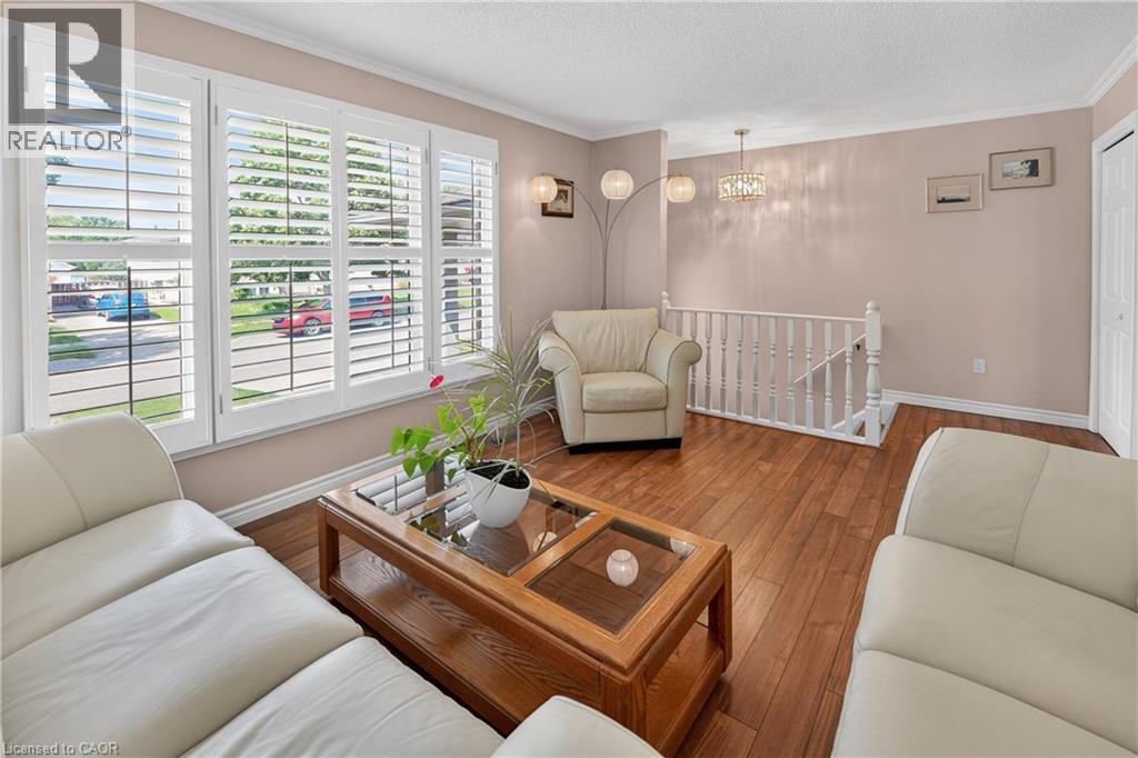 6444 Armstrong Drive, Niagara Falls, Ontario  L2H 2M1 - Photo 4 - 40838803
