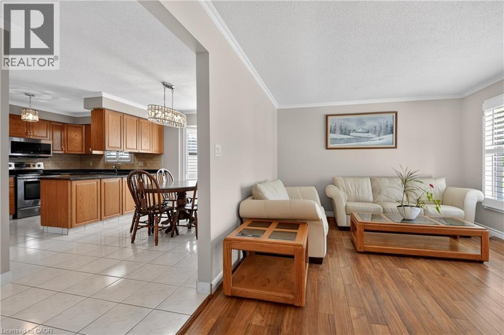 6444 Armstrong Drive, Niagara Falls, Ontario  L2H 2M1 - Photo 6 - 40838803