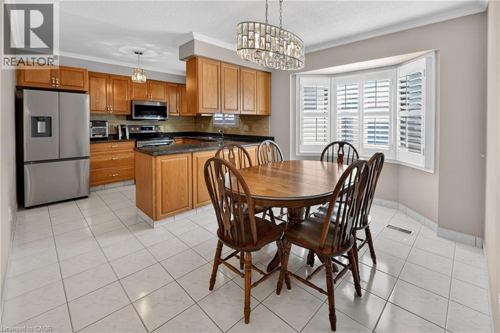 6444 Armstrong Drive, Niagara Falls, Ontario  L2H 2M1 - Photo 7 - 40838803