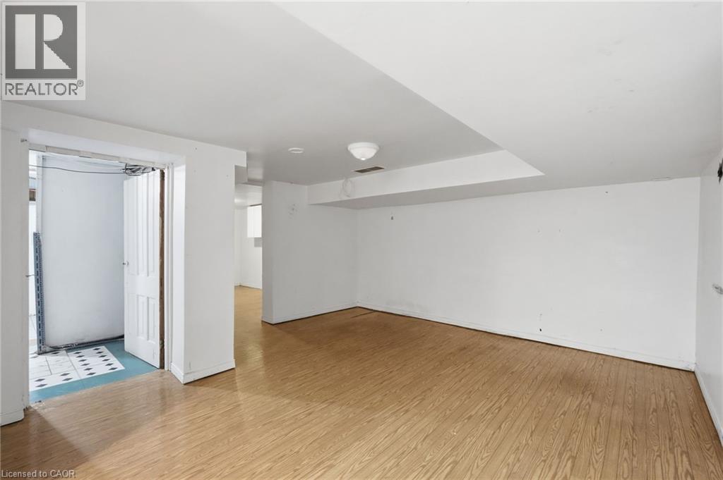3 Ancaster Street E, Dundas, Ontario  L9H 4K2 - Photo 41 - 40836193