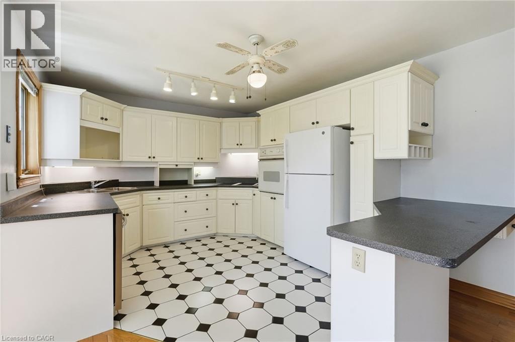 3 Ancaster Street E, Dundas, Ontario  L9H 4K2 - Photo 9 - 40836193