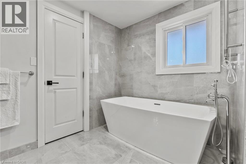 30 Orlando Drive, St. Catharines, Ontario  L2N 6X4 - Photo 24 - 40839187
