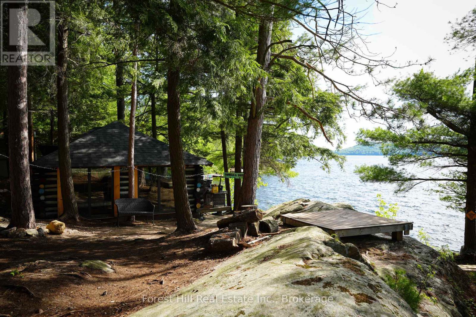 1092 Main Street, Lake Of Bays, Ontario  P0B 1A0 - Photo 9 - X13434348