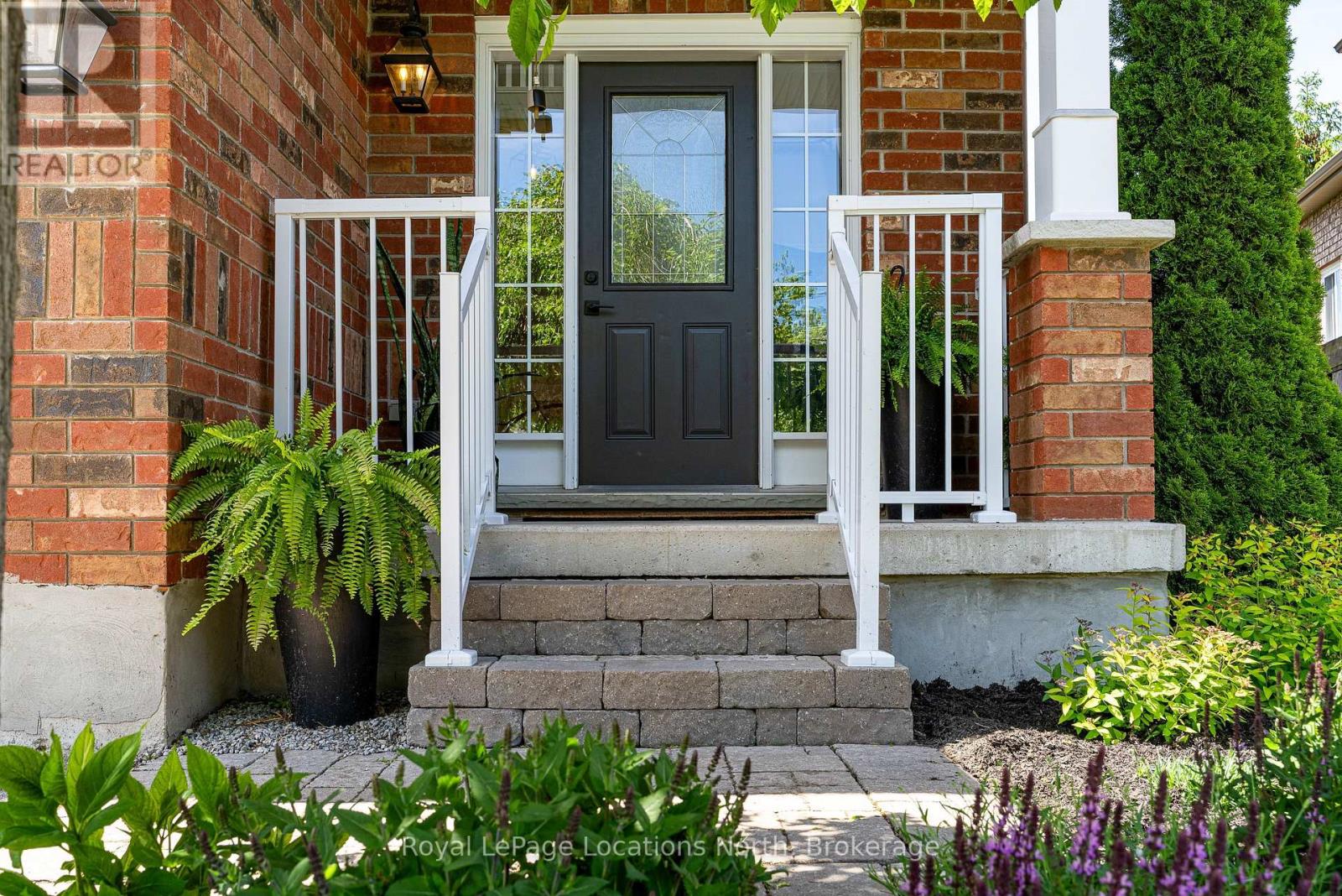 12 Patton Street, Collingwood, Ontario  L9Y 0E5 - Photo 2 - S13434788