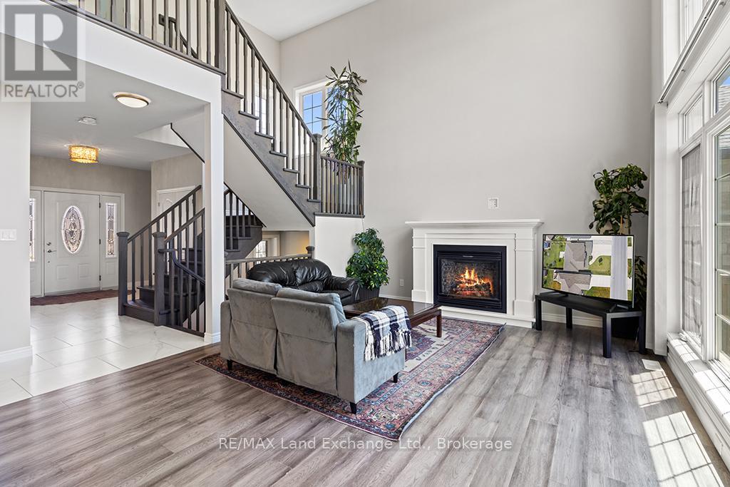 360 Devonshire Road, Saugeen Shores, Ontario  N0H 2C3 - Photo 4 - X13434686