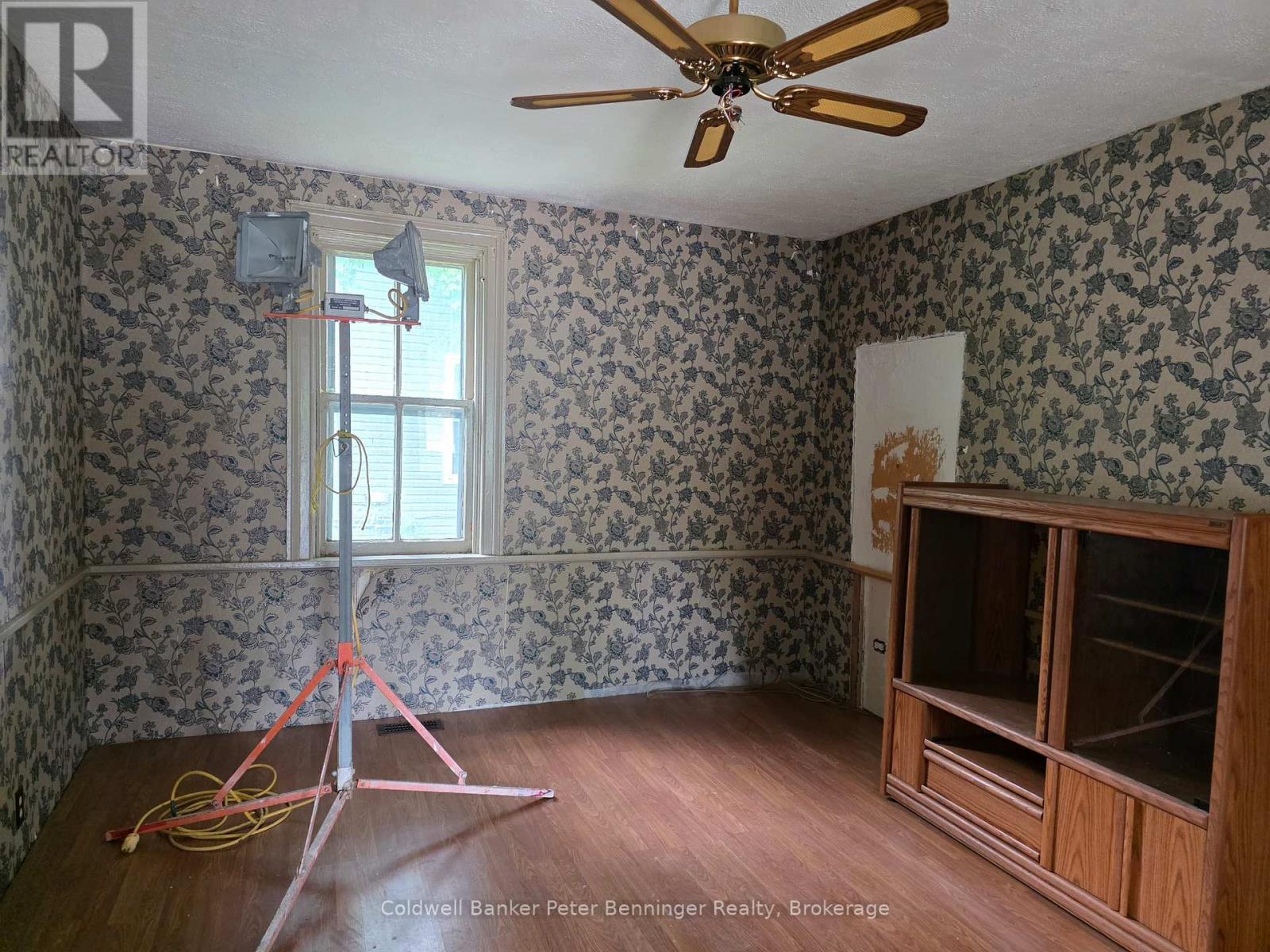 21 Peter Street S, Brockton, Ontario  N0G 2V0 - Photo 10 - X13434912