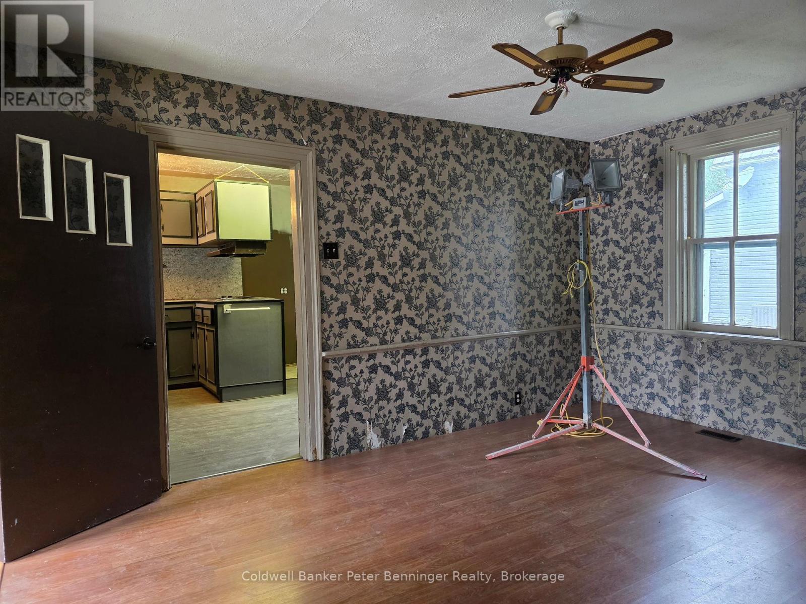21 Peter Street S, Brockton, Ontario  N0G 2V0 - Photo 9 - X13434912