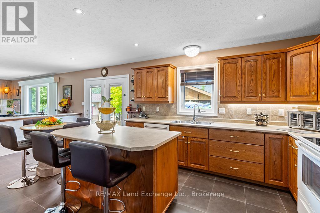 785 Woodland Drive, Saugeen Shores, Ontario  N0H 2C4 - Photo 10 - X13434984
