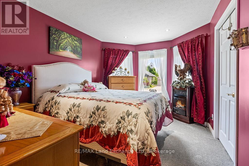 785 Woodland Drive, Saugeen Shores, Ontario  N0H 2C4 - Photo 15 - X13434984