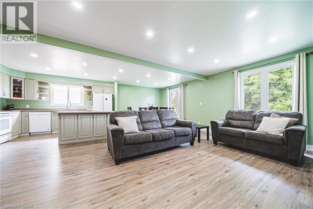 27 Ludlow Crescent, Brantford, Ontario  N3P 1V2 - Photo 4 - 40838714