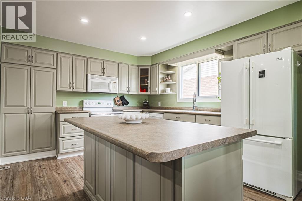 27 Ludlow Crescent, Brantford, Ontario  N3P 1V2 - Photo 9 - 40838714