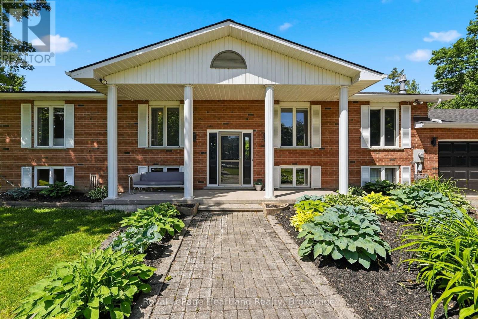 1041 Howick Street, Howick, Ontario  N0G 2X0 - Photo 5 - X13435038