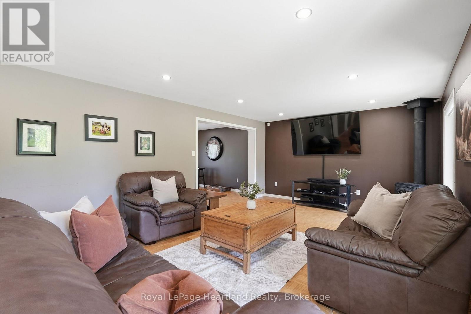 1041 Howick Street, Howick, Ontario  N0G 2X0 - Photo 6 - X13435038