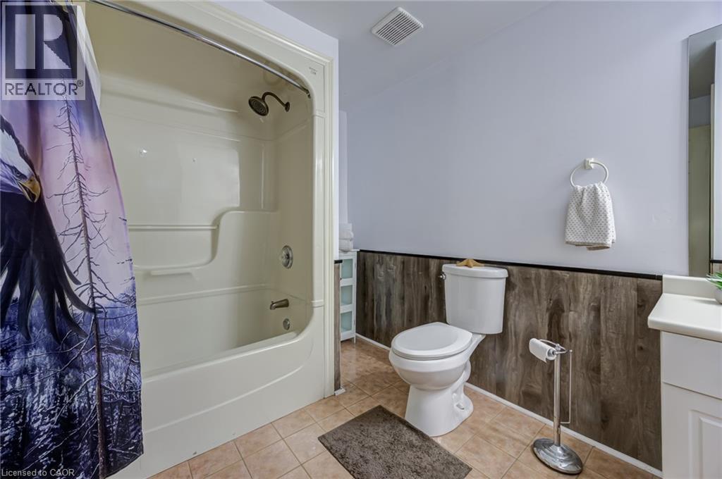 7880 Ascot Circle, Niagara Falls, Ontario  L2H 3E4 - Photo 31 - 40839233