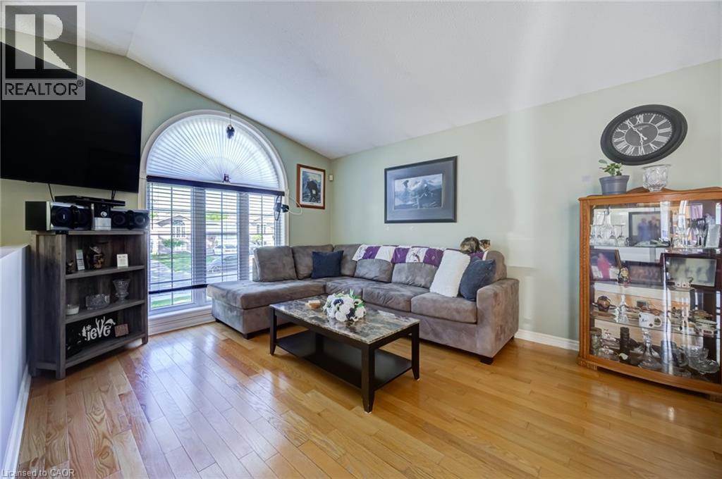 7880 Ascot Circle, Niagara Falls, Ontario  L2H 3E4 - Photo 4 - 40839233