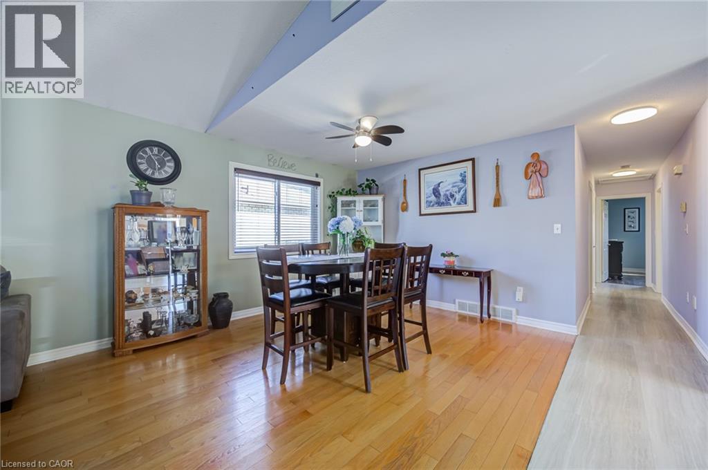 7880 Ascot Circle, Niagara Falls, Ontario  L2H 3E4 - Photo 5 - 40839233