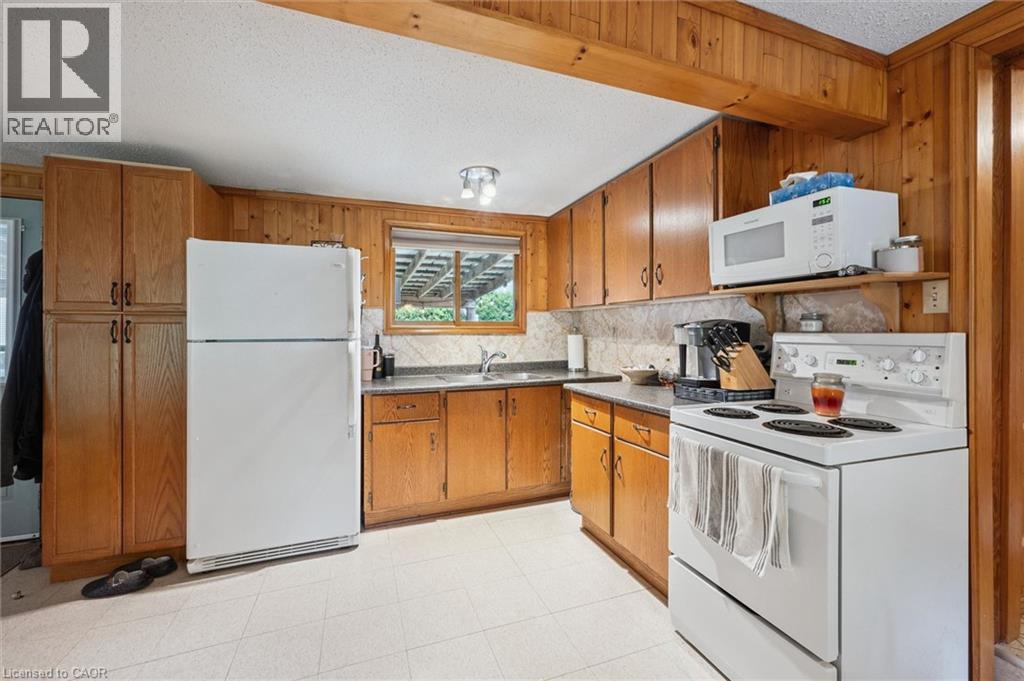 3 Hamilton Place, Sauble Beach, Ontario  N0H 2G0 - Photo 25 - 40837921