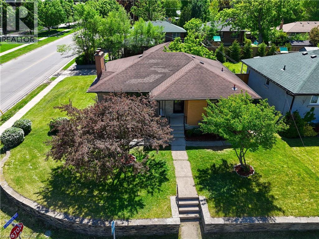 2 Westmount Road, Guelph, Ontario  N1H 5H2 - Photo 3 - 40839252
