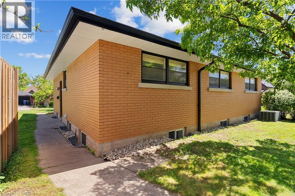 2 Westmount Road, Guelph, Ontario  N1H 5H2 - Photo 43 - 40839252