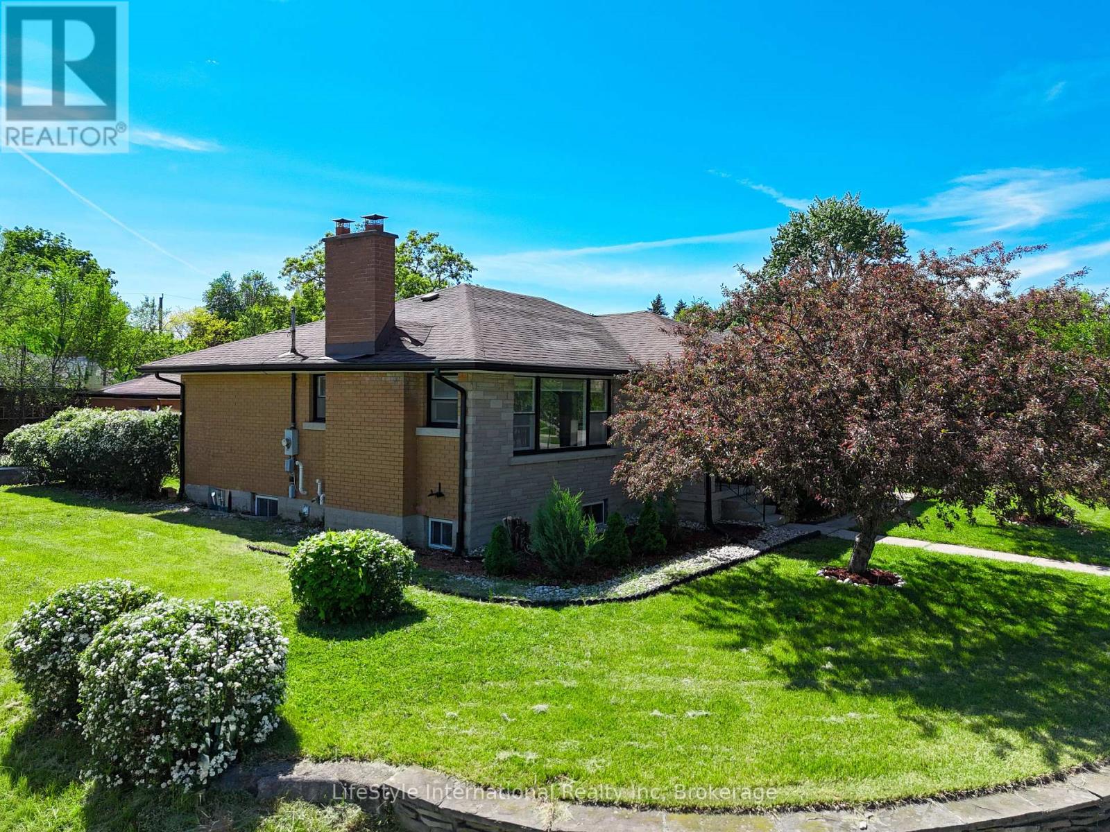 2 Westmount Road, Guelph, Ontario  N1H 5H2 - Photo 5 - X13435502