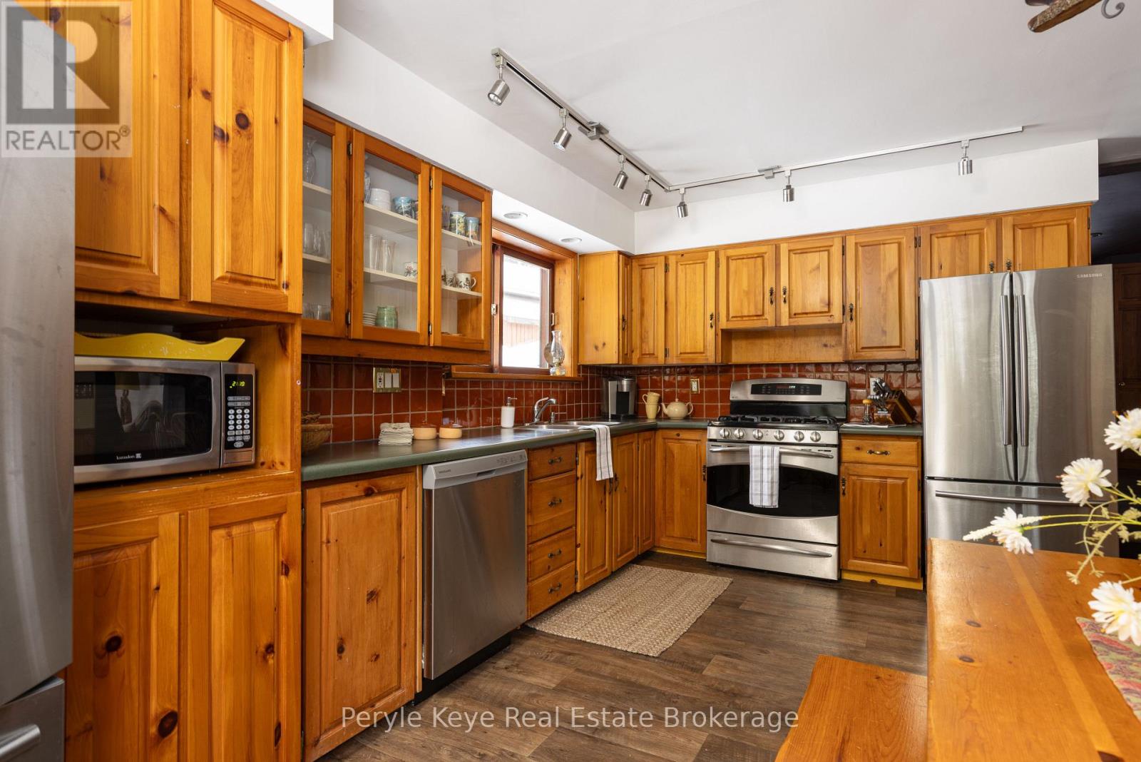 2391 Limberlost Road, Lake Of Bays, Ontario  P1H 2J6 - Photo 21 - X13435676