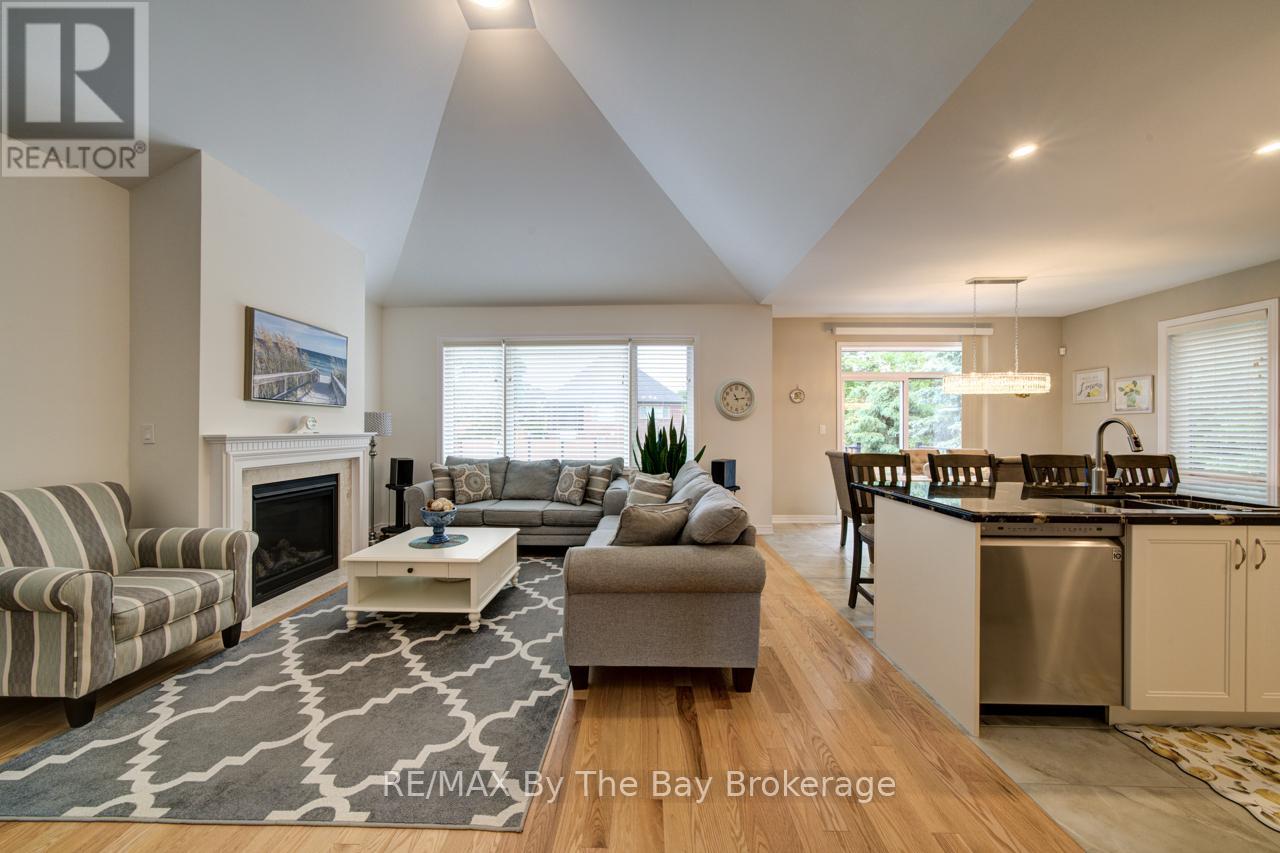 43 Fawndale Crescent, Wasaga Beach, Ontario  L9Z 2N2 - Photo 4 - S13435832
