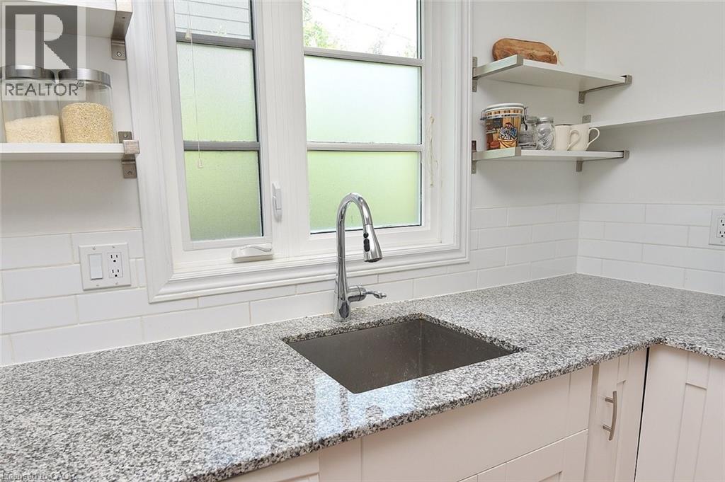 49 Park Street E, Dundas, Ontario  L9H 1C9 - Photo 12 - 40838783