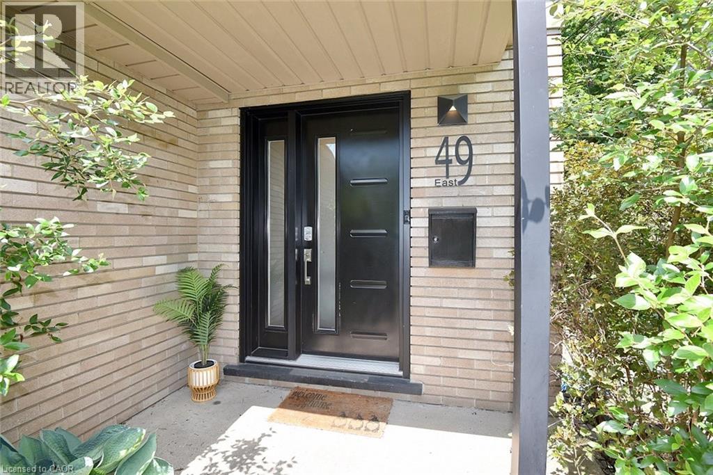 49 Park Street E, Dundas, Ontario  L9H 1C9 - Photo 2 - 40838783