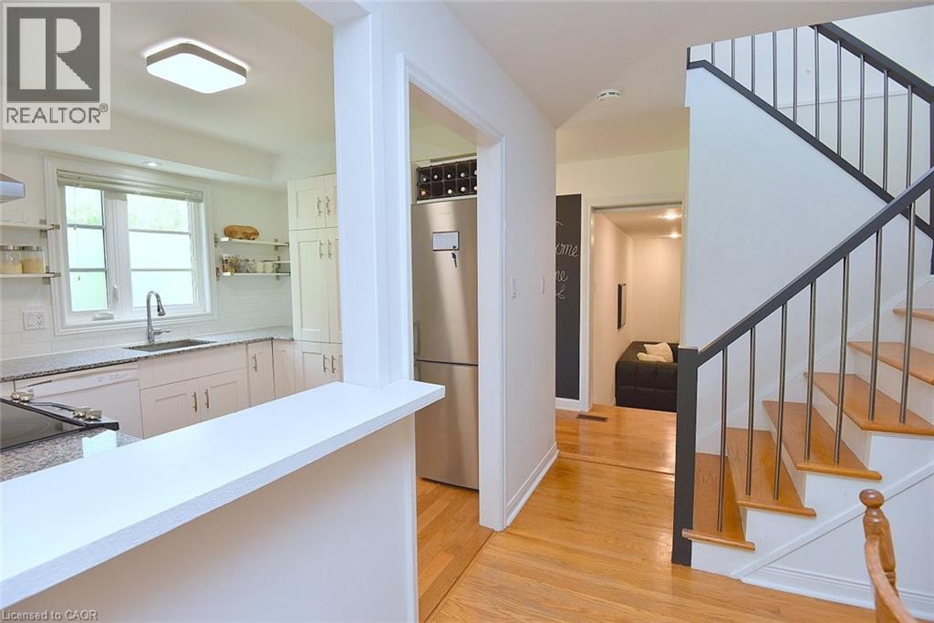 49 Park Street E, Dundas, Ontario  L9H 1C9 - Photo 7 - 40838783