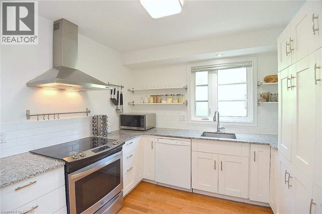 49 Park Street E, Dundas, Ontario  L9H 1C9 - Photo 9 - 40838783