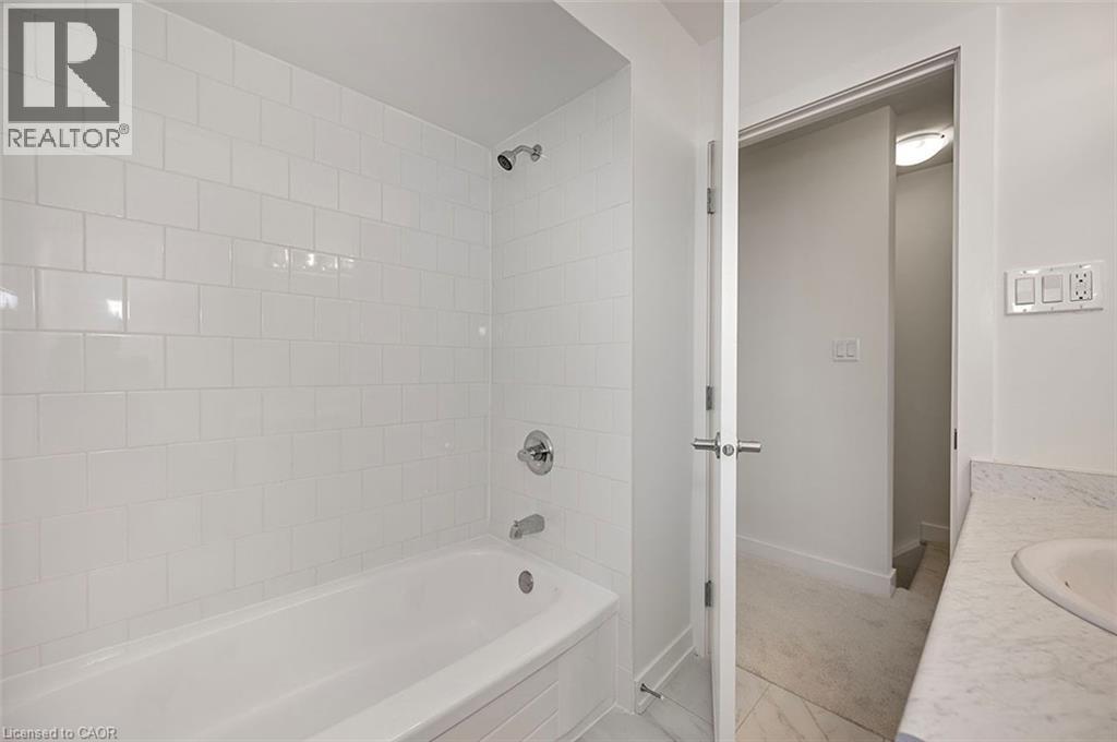 81 Woodman Drive N, Hamilton, Ontario  L8H 2M5 - Photo 10 - 40838796