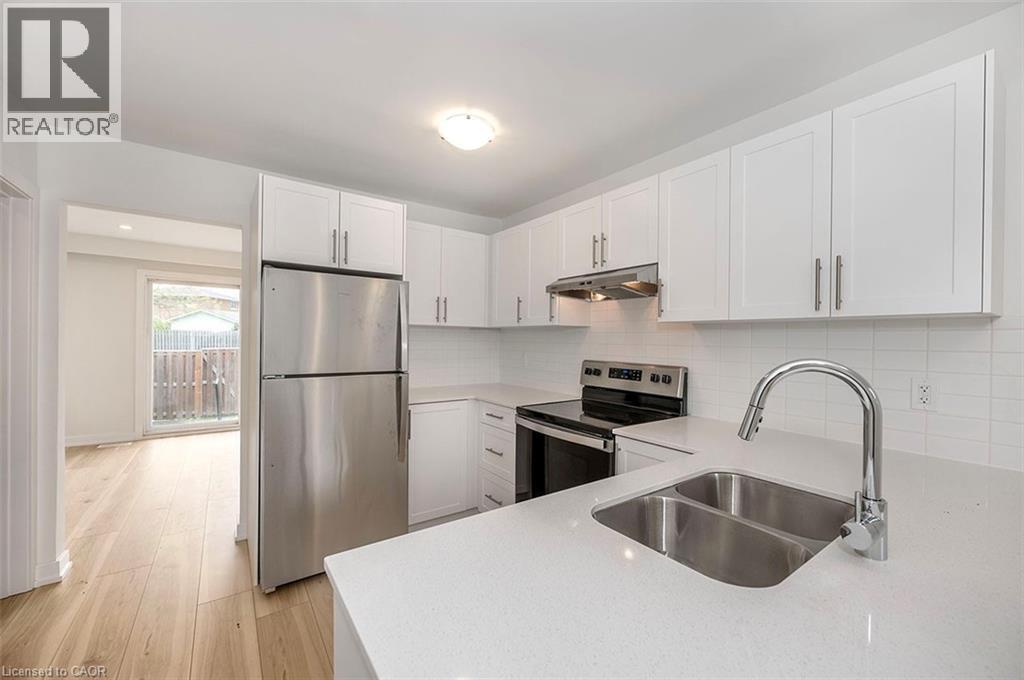 81 Woodman Drive N, Hamilton, Ontario  L8H 2M5 - Photo 4 - 40838796
