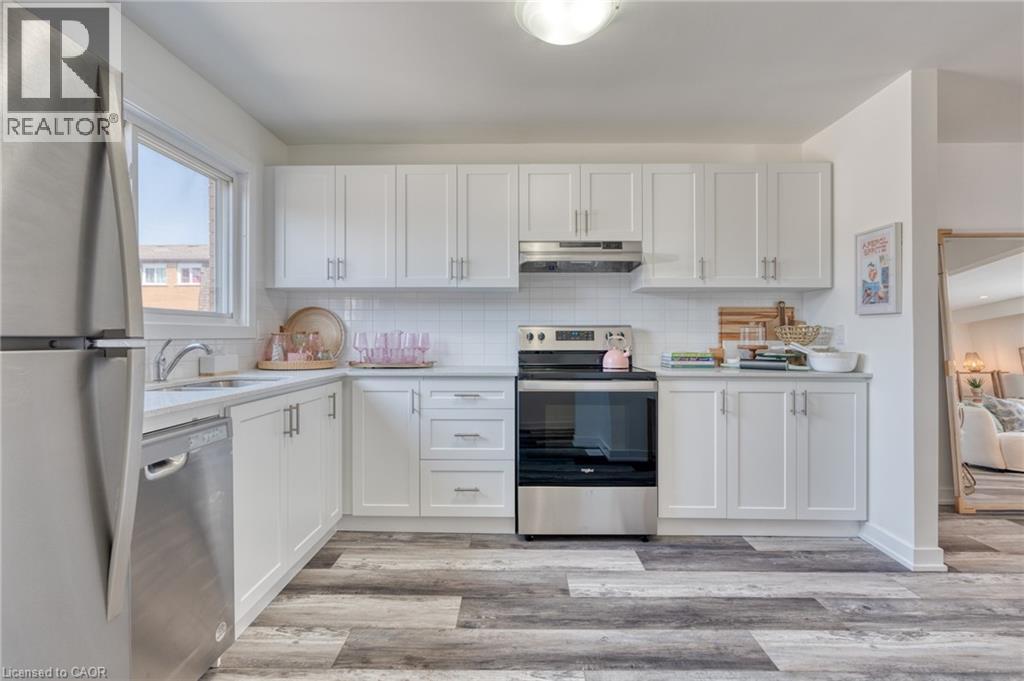 20 Anna Capri Drive Unit# 27, Hamilton, Ontario  L8W 1M6 - Photo 5 - 40838787