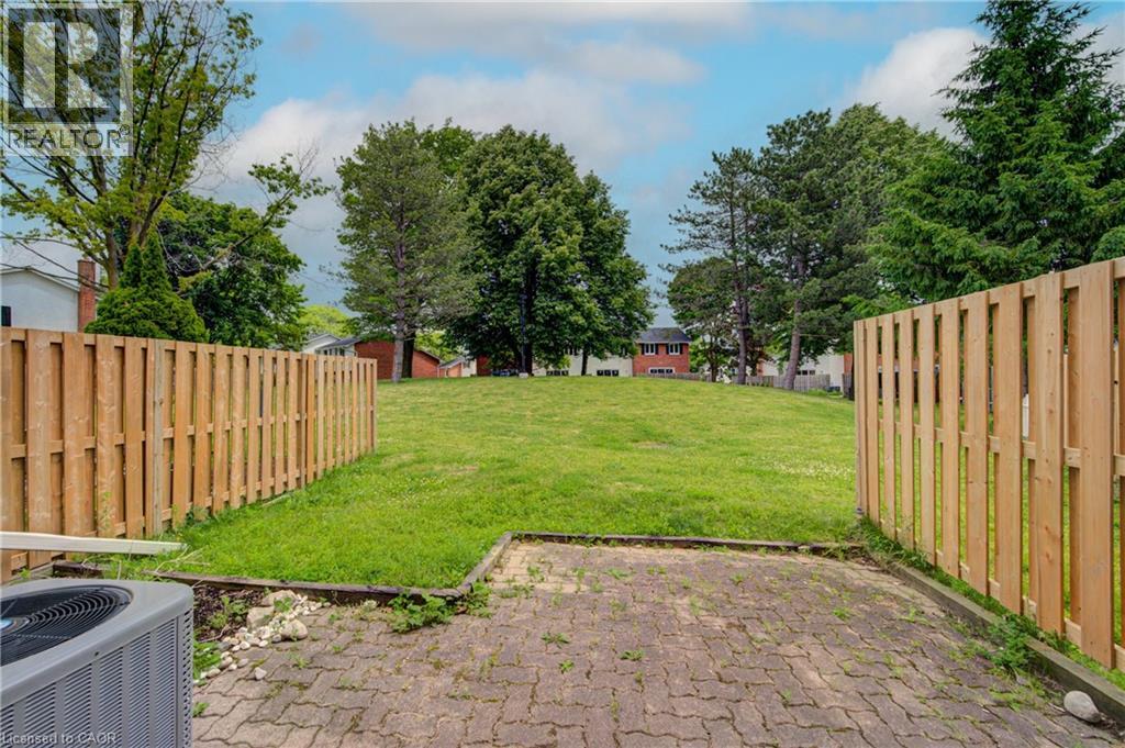 417 Keats Way Unit# 4, Waterloo, Ontario  N2L 5S7 - Photo 43 - 40829023