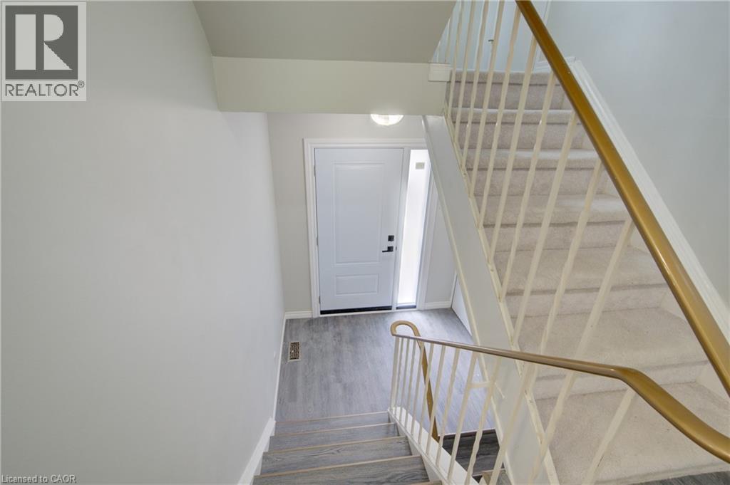 417 Keats Way Unit# 4, Waterloo, Ontario  N2L 5S7 - Photo 6 - 40829023