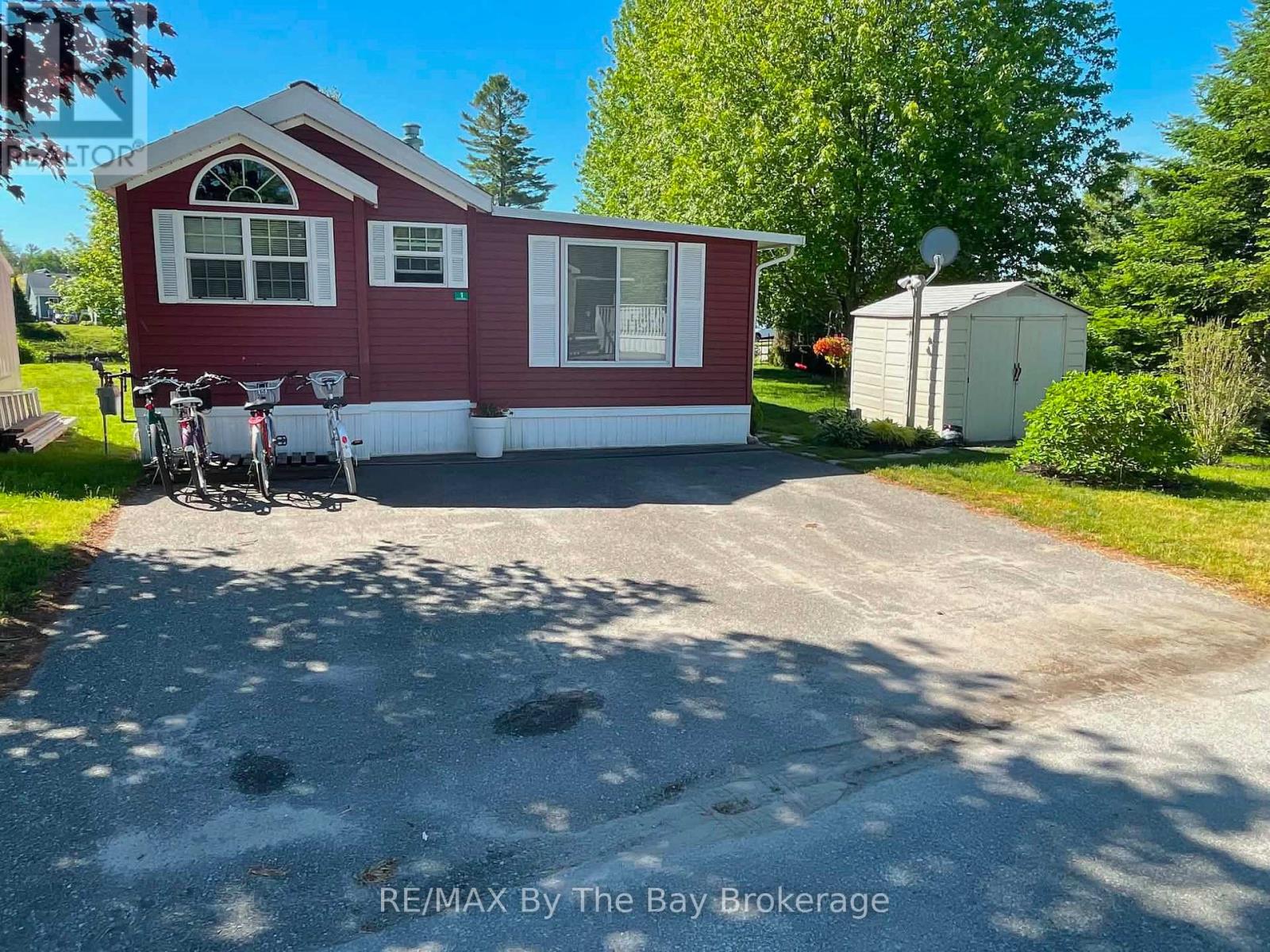 1 White Pines Trail, Wasaga Beach, Ontario  L9Z 1X7 - Photo 37 - S13436258