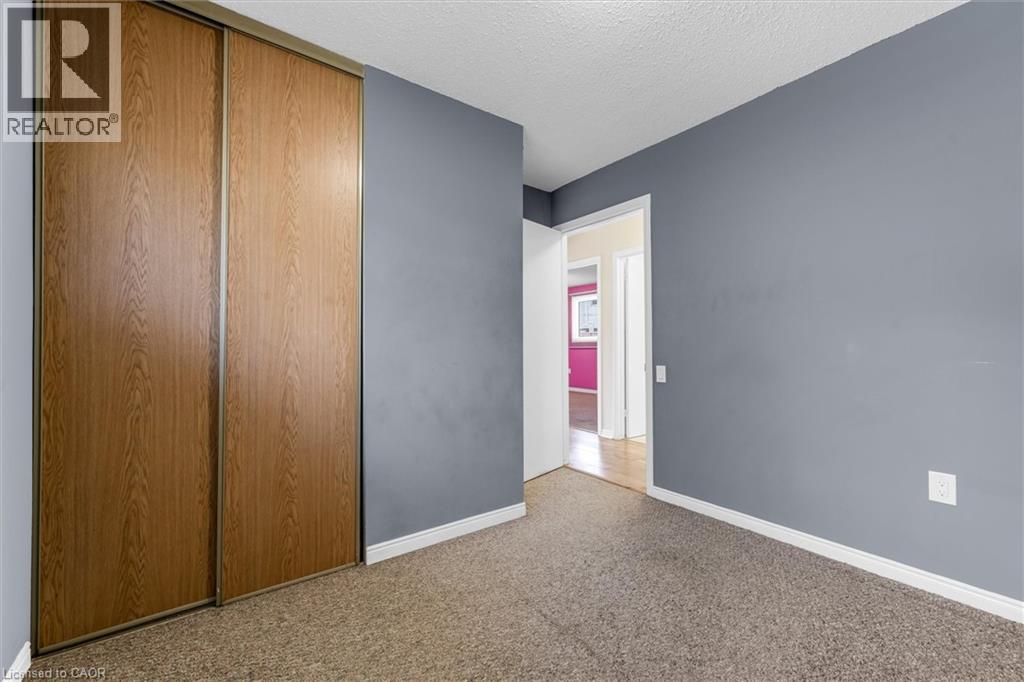 261 Limeridge Road W, Hamilton, Ontario  L9C 2V4 - Photo 12 - 40839162