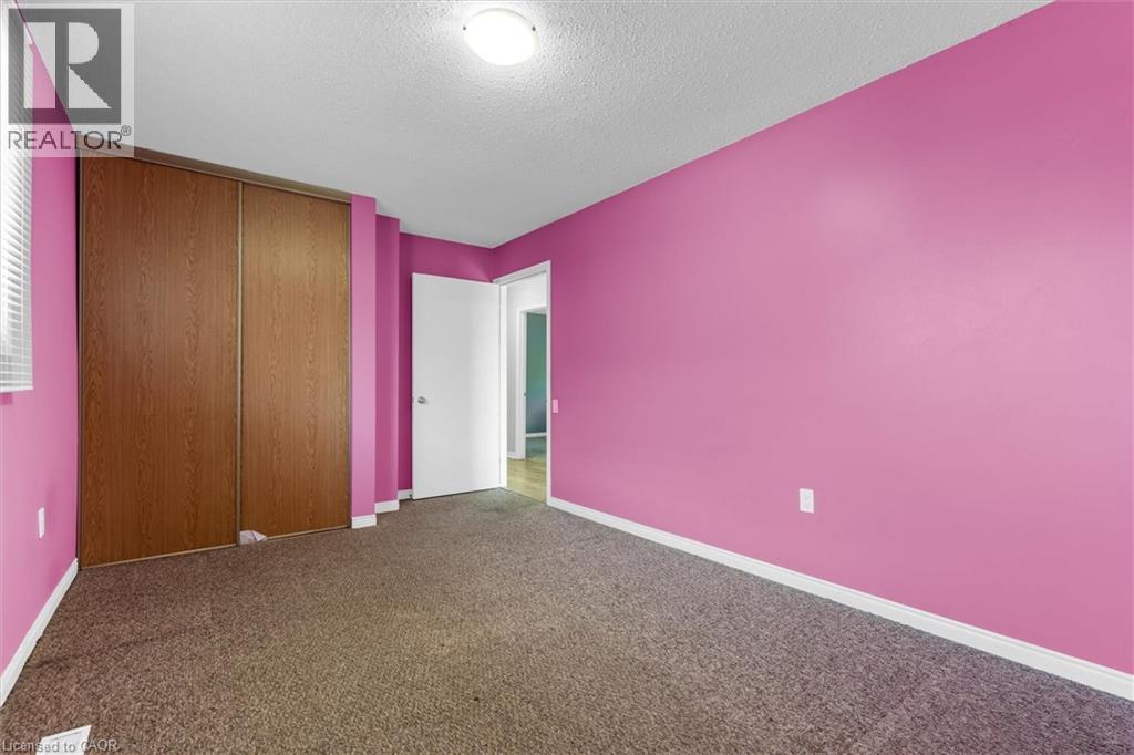 261 Limeridge Road W, Hamilton, Ontario  L9C 2V4 - Photo 17 - 40839162