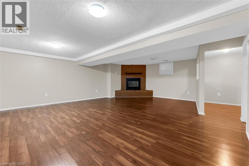 261 Limeridge Road W, Hamilton, Ontario  L9C 2V4 - Photo 20 - 40839162